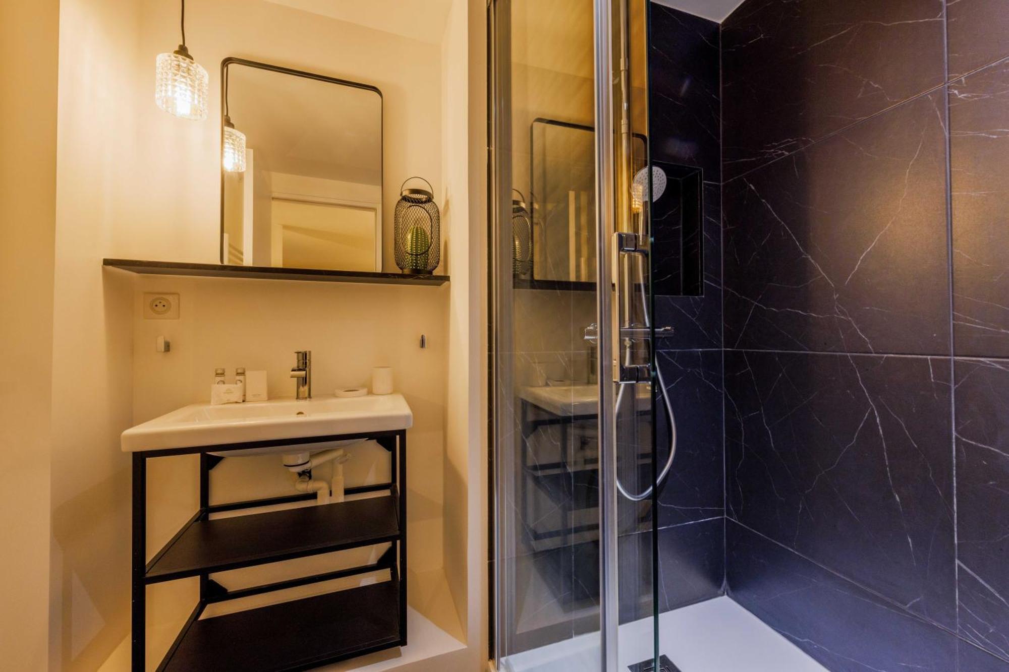 Exceptionnel Duplex A Proximite De Montmartre! Apartment Paris Exterior foto